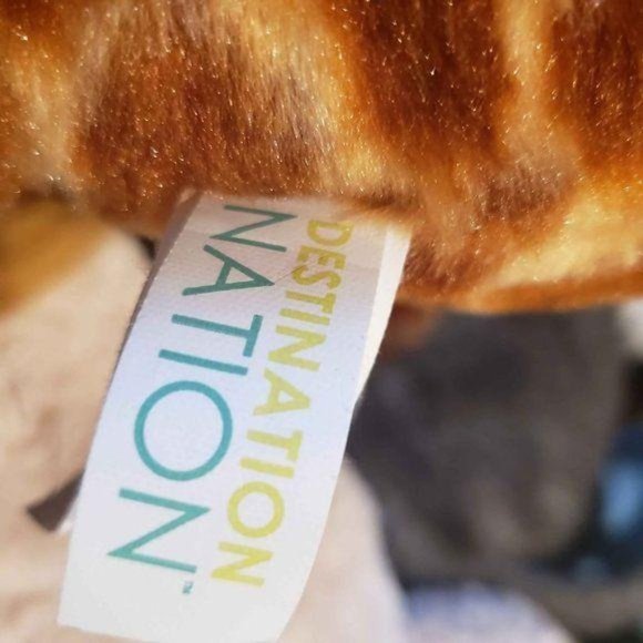 Lot of stuffed animals zoo. Elephant, lion, monkey minion paw patrol, bunny ect - Picture 6 of 7